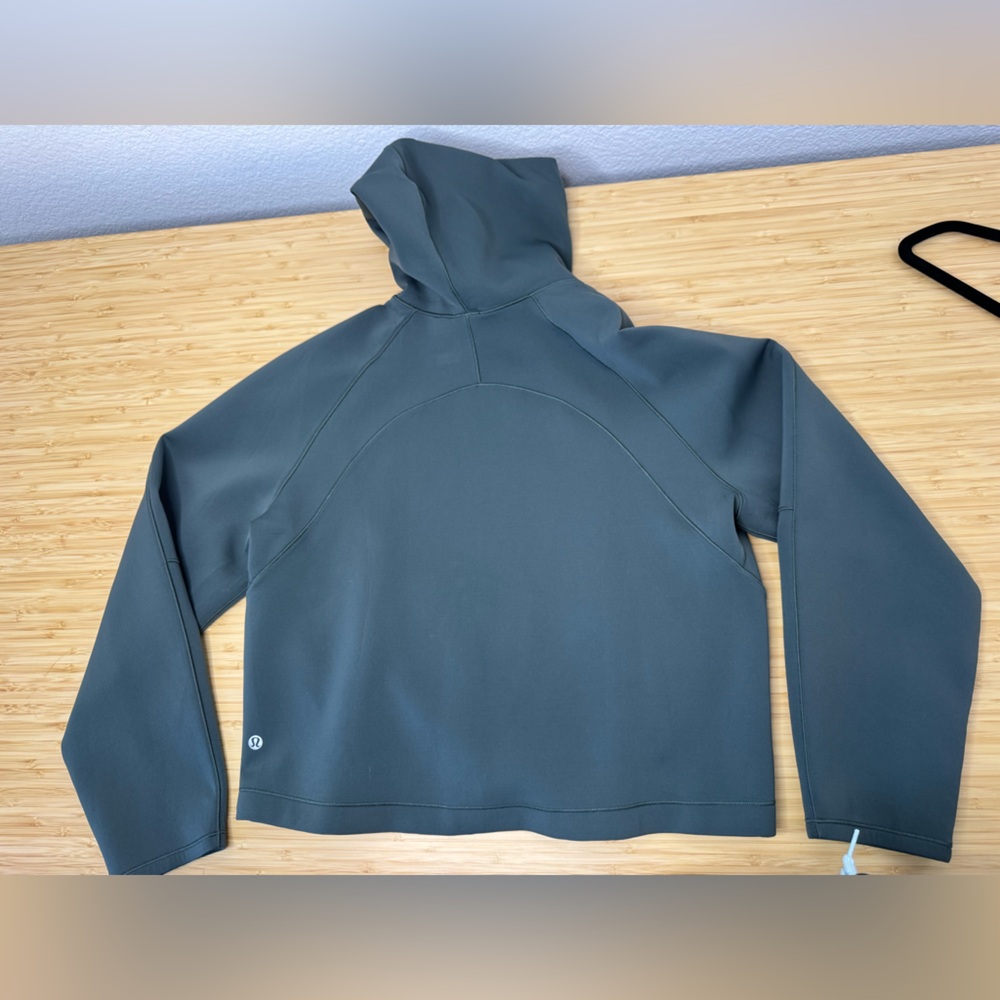 Lululemon AirWrap Pullover Hoodie - Picture 5 of 12